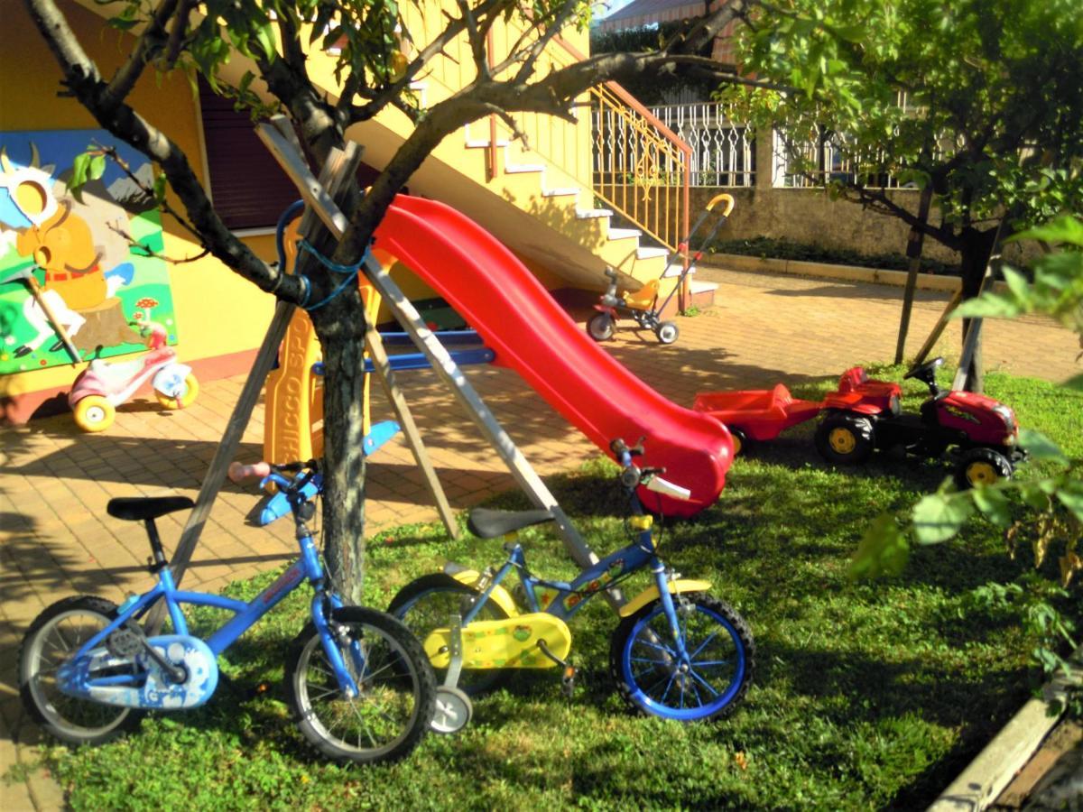 شقة Giorni Felici Tutto Nuovo, Giardino, Parcheggio فيربانيا المظهر الخارجي الصورة